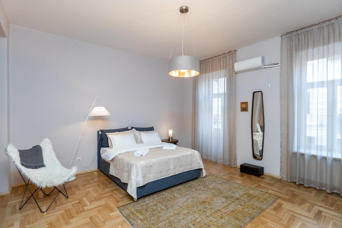 Stylish 2Br Apt In The Heart Of Old Tbilisi Exterior foto